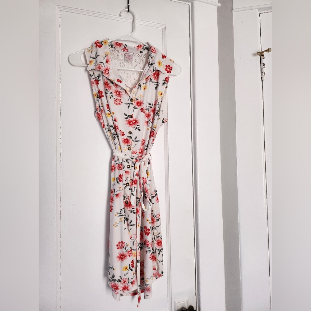 No Boundaries floral lace back collared sleeveless dress Large